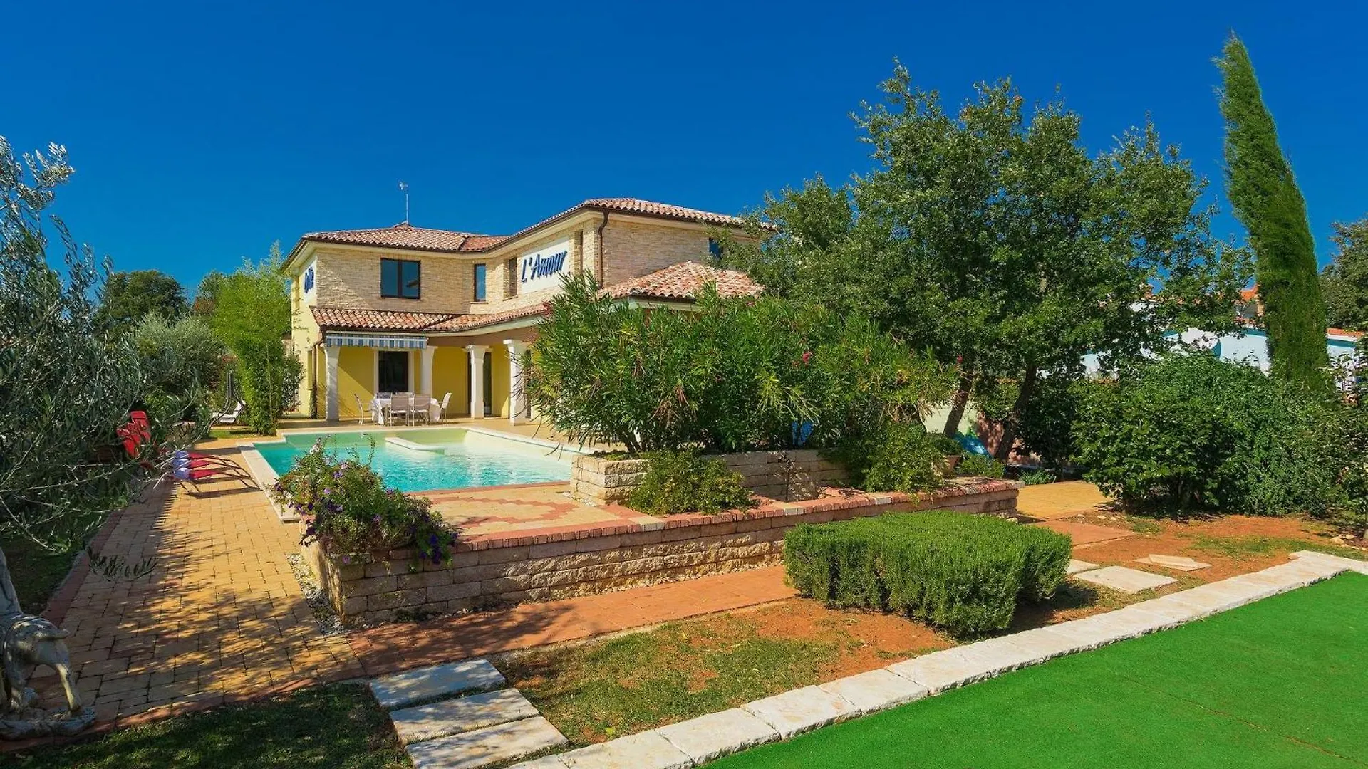 Villa De L'Amour By Interhome Vodnjan